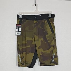 NWT Fasthouse Crossline 2 Mountain Bike Short Camo Mens Size 30 Outdoor Biking